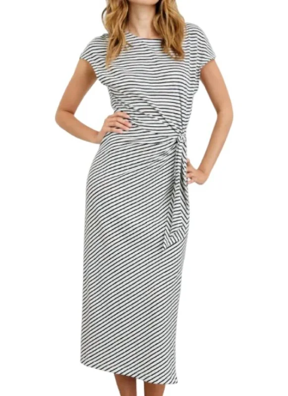 New Deals Selah Dress In Ivory/navy