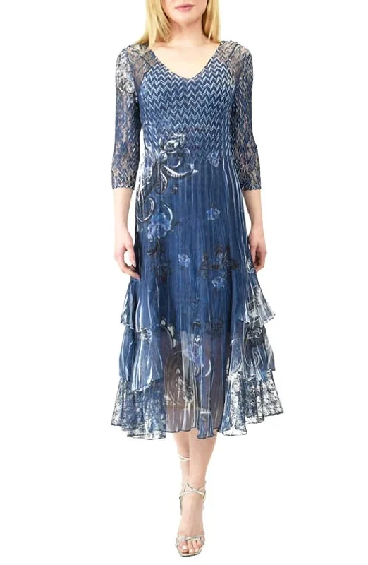 Epic Deals Paisley Fleur Long Sleeve Dress In Blue