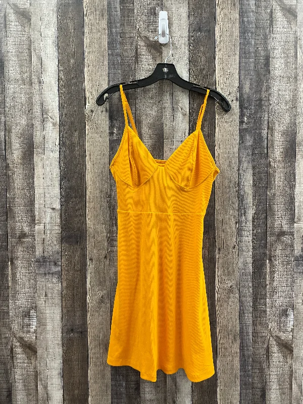 Act Now Yellow Dress Casual Short Wild Fable, Size M