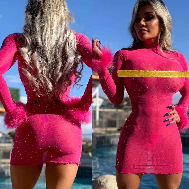 HOT PINK DIAMONDS