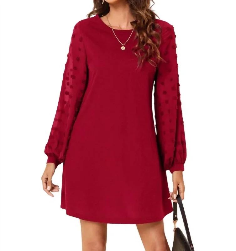 Hurry In Clasi Swiss Dot Side Solid Dress In Red