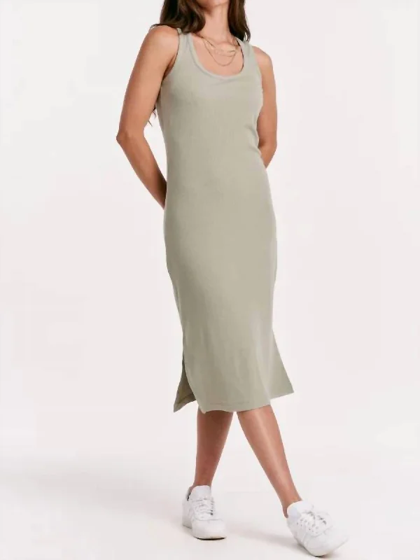Can't Be Beat Britta Sleeveless Scoop Neck Midi Dress In Sage
