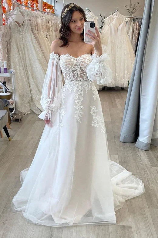 Midnight Madness Tulle A-Line Sweetheart Appliques Beach Wedding Dress