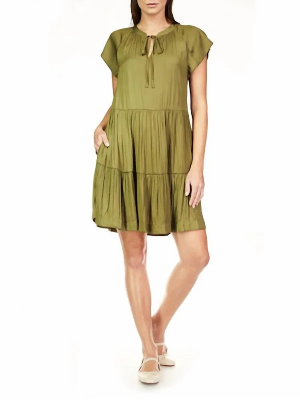 Weekend Deal Modern Babydoll Dress In Burnt Olive