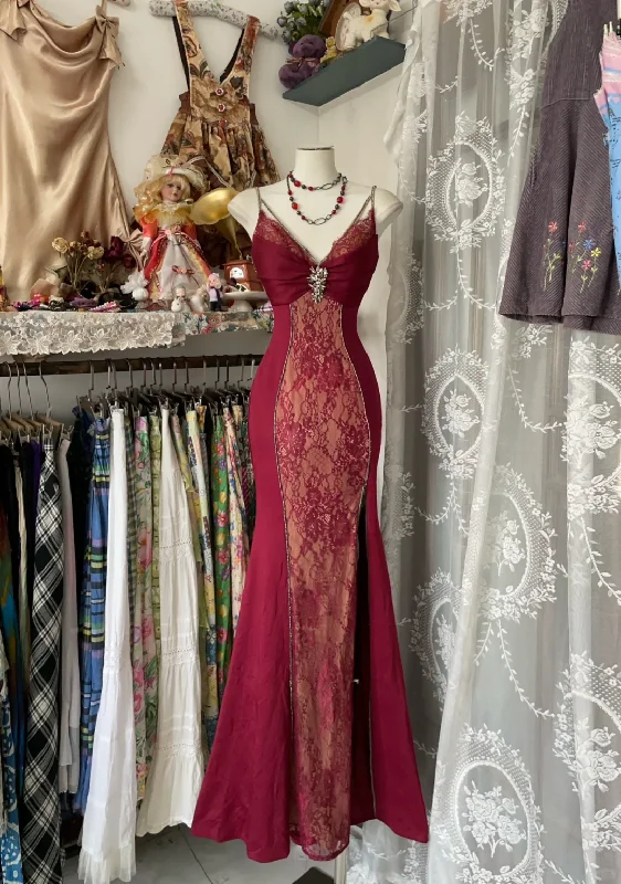 Don’t Miss Out Burgundy Spaghetti Straps Lace Mermaid Vintage Long Evening Party Dress, DP4457 Don’t Miss Out Burgundy Spaghetti Straps Lace Mermaid Vintage Long Evening Party Dress, DP4457