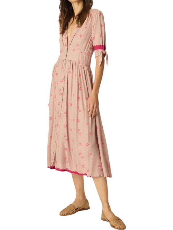 Midnight Sale Layla Dress In Pinwheel Mink