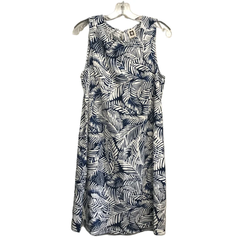 Bargain Prices Blue & White Dress Casual Short By Anne Klein, Size: M