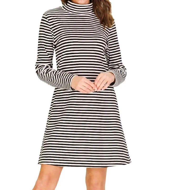 Crazy Deals Tabby Dress In Black & White Stripe