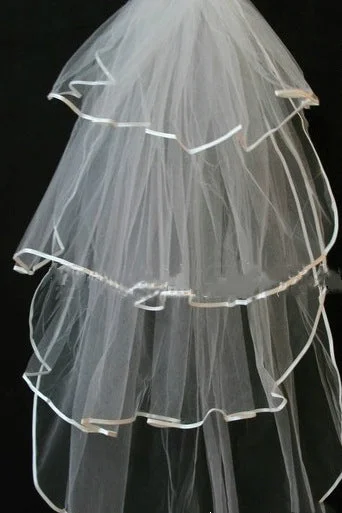 Special Savings Four-layered Ivory Bridal Veil
