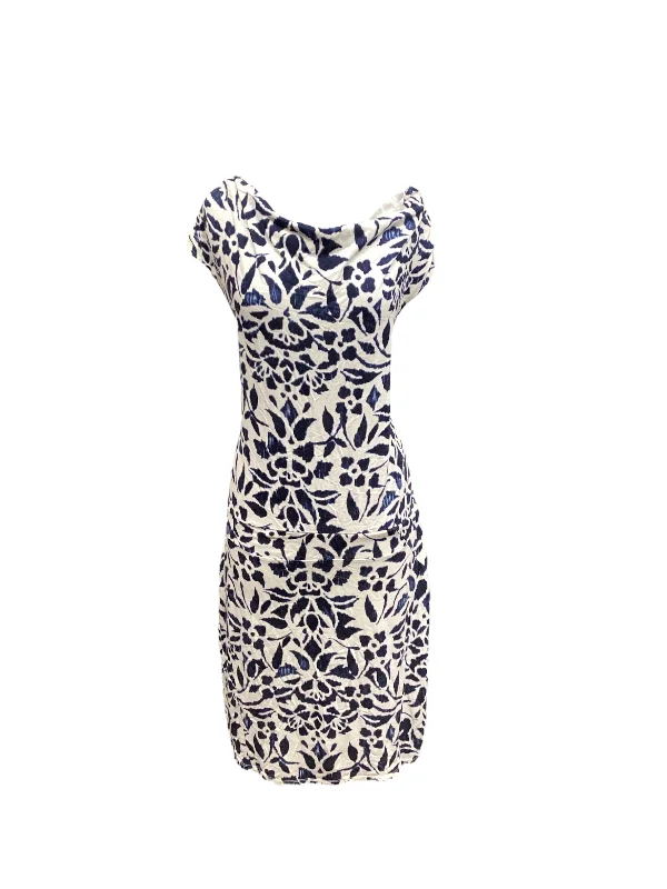 Super Deal Blue & White Dress Casual Midi Ann Taylor, Size M