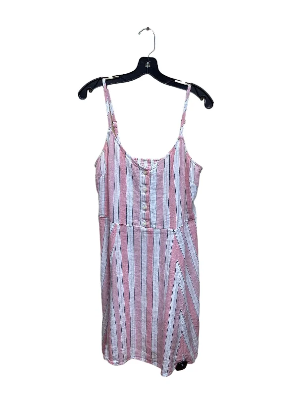 Massive Deals Pink & White Dress Casual Short Gap, Size M