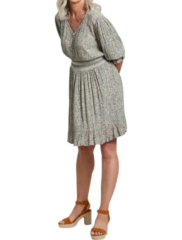 Weekend Deal Printed Poet Sleeve Dress In Petal Pink