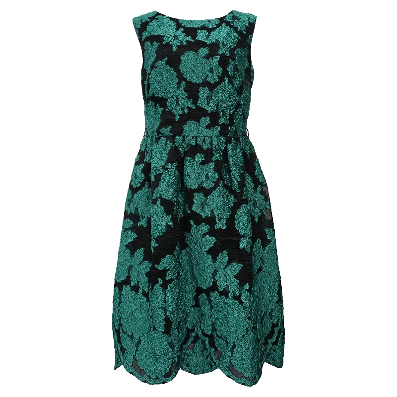 Today’s Deal Escada Floral Lace Detail Mini Sleeveless Dress in Green Polyester