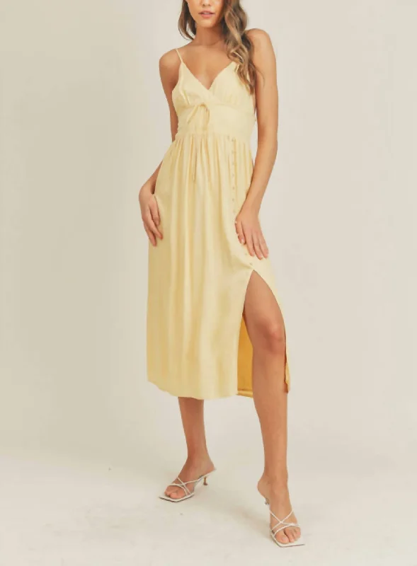 Daily Deals Button Midi Dress In Yellow Butter