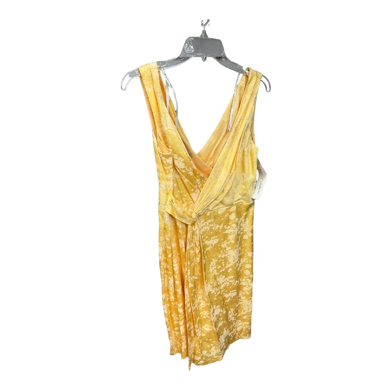 Special Buy Yellow Dress Casual Short Maggy London, Size M