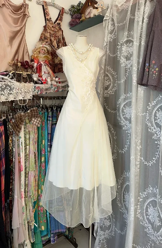 Special Savings Light Ivory V Neck Sleeveless A-Line Vintage Long Evening Party Dress, DP4458 Special Savings Light Ivory V Neck Sleeveless A-Line Vintage Long Evening Party Dress, DP4458