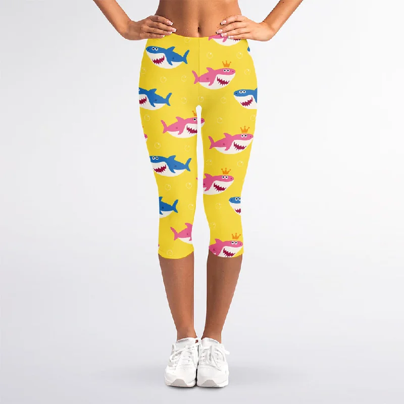 Crazy Deals Pink And Blue Shark Pattern Print Women's Capri Leggings