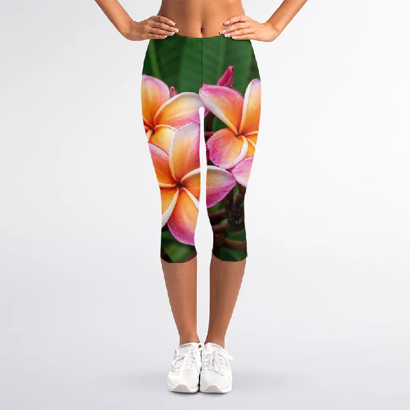 Year-End Sale Pink And Yellow Plumeria Flower Print Women's Capri Leggings