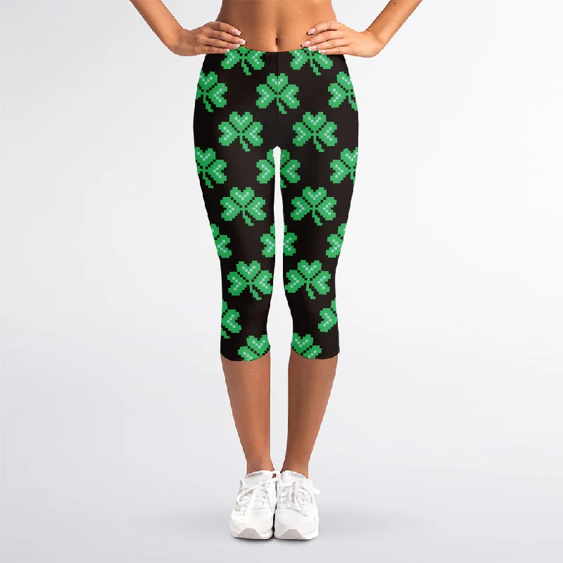 Crazy Deals Pixel Clover St. Patrick's Day Print Women's Capri Leggings