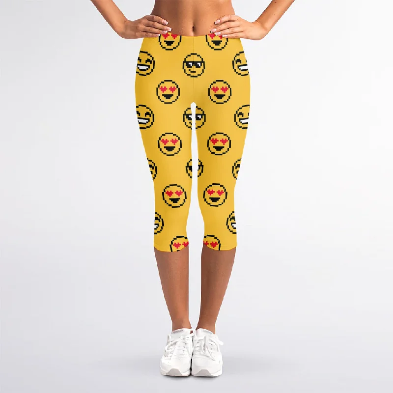 Massive Deals Pixel Emoji Pattern Print Women's Capri Leggings