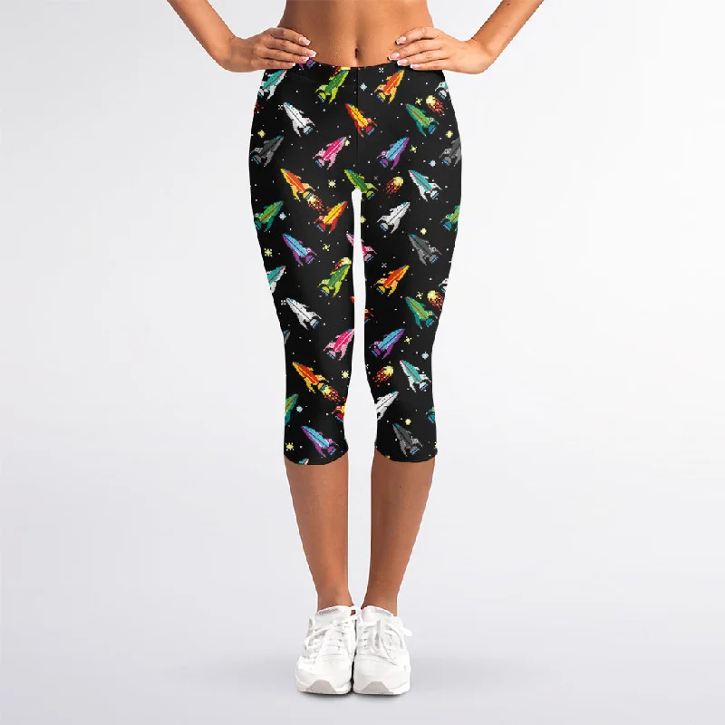 Deal Alert Pixel Spaceships Pattern Print Women's Capri Leggings