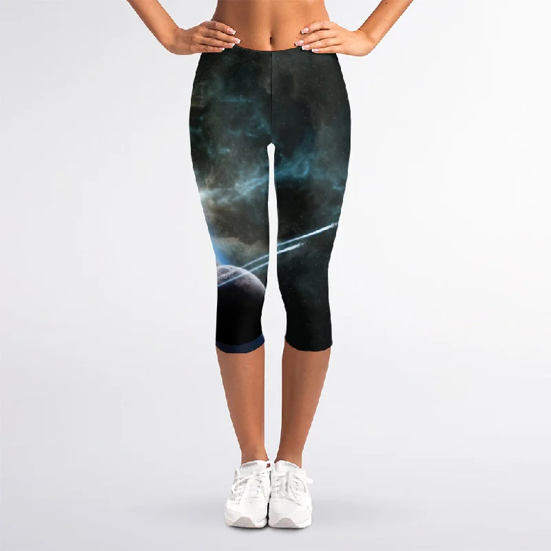 Season Finale Sale Planet And Space Print Women's Capri Leggings