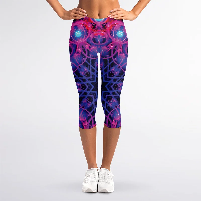 New Arrival Purple And Blue Light Mandala Print Women's Capri Leggings
