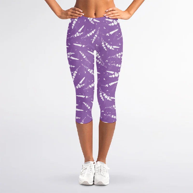 Bonus Savings Purple And White Lavender Pattern Print Women's Capri Leggings