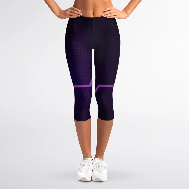 Act Fast Purple Heartbeat Print Women's Capri Leggings