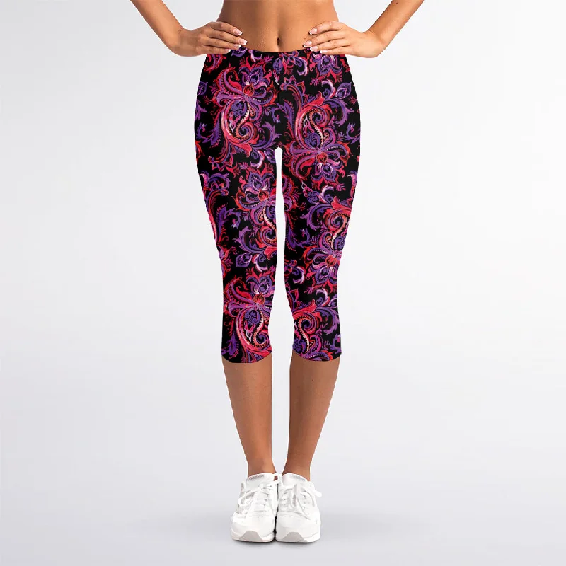Special Promotion Purple Paisley Pattern Print Women's Capri Leggings