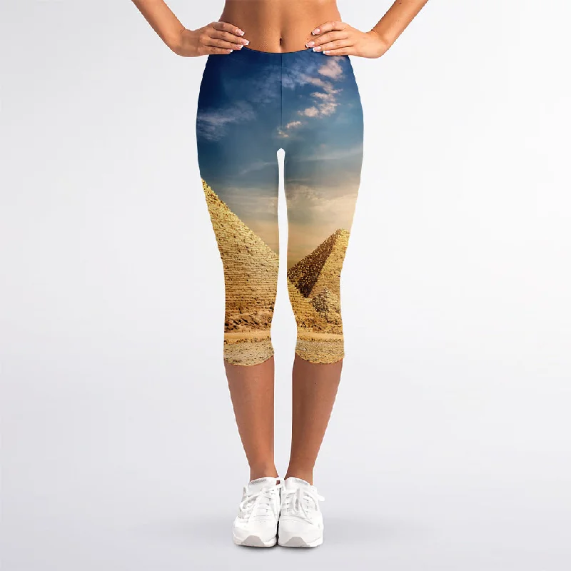 Midnight Madness Pyramid Sunset Print Women's Capri Leggings
