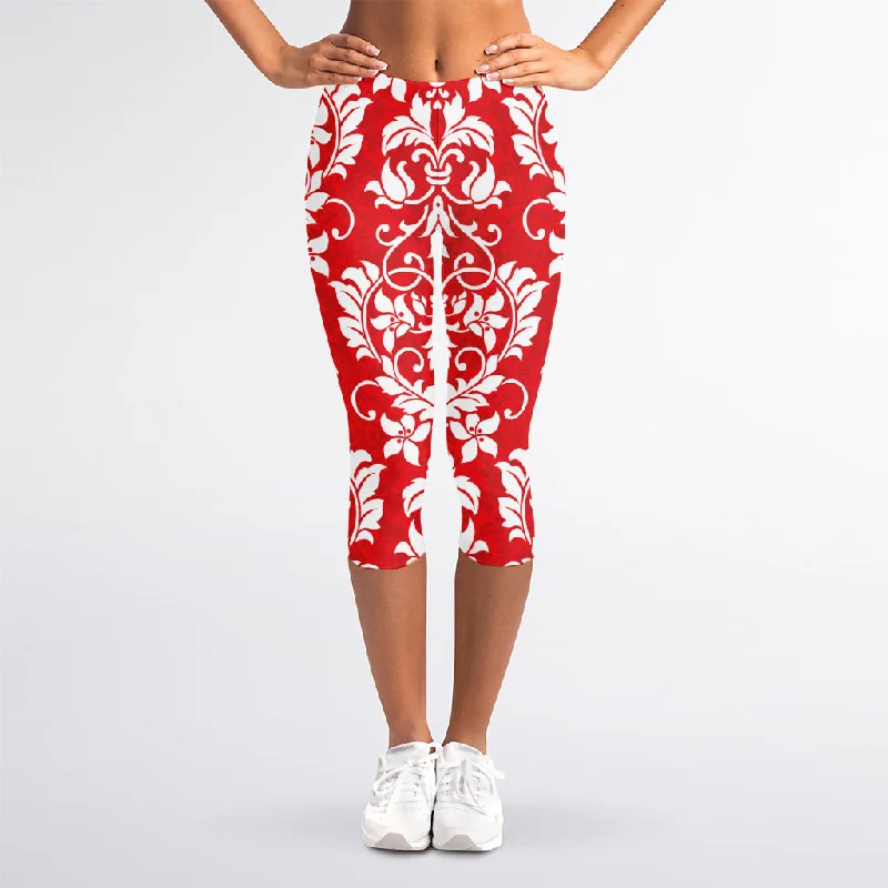 Price Break Red And White Damask Pattern Print Women's Capri Leggings