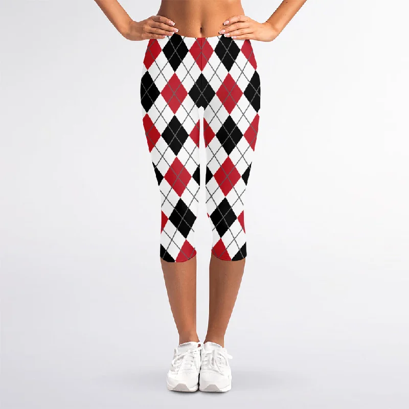 Price Cut Red Black And White Argyle Pattern Print Women's Capri Leggings