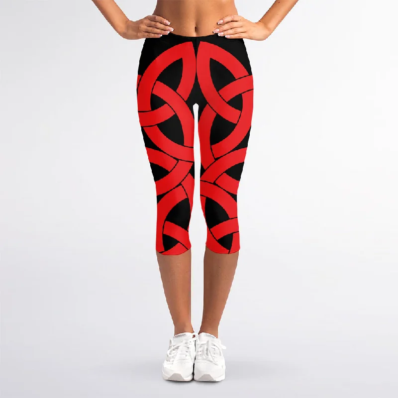 Exclusive Offers Red Celtic Knot Print Women's Capri Leggings