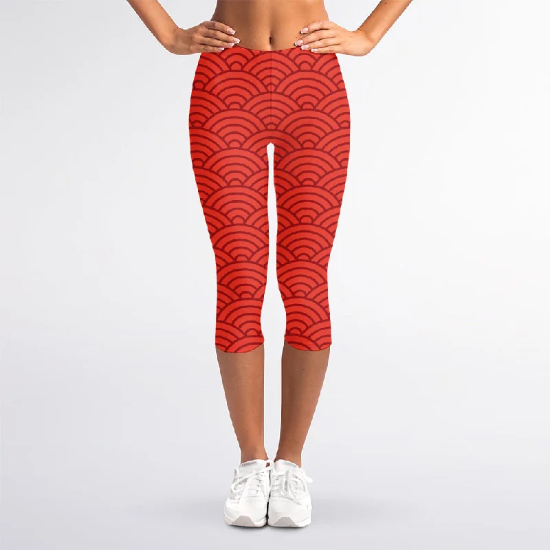 Can't Be Beat Red Chinese Pattern Print Women's Capri Leggings