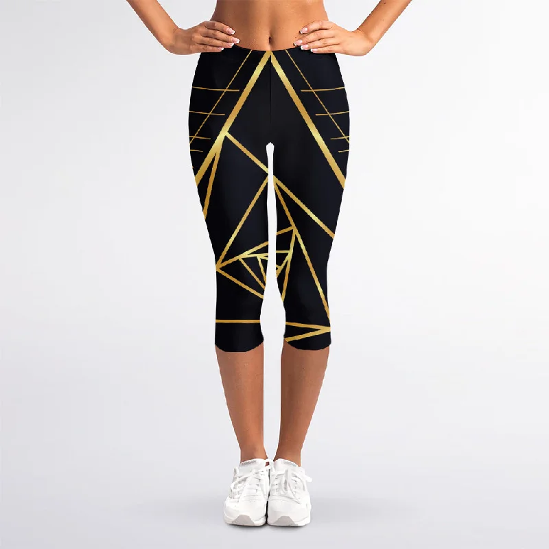 Special Savings Rose Pyramid Print Women's Capri Leggings