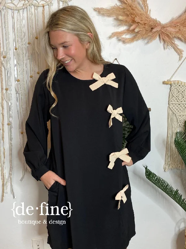 Instant Discount Black Shift Dress with Cream Bows Down Side
