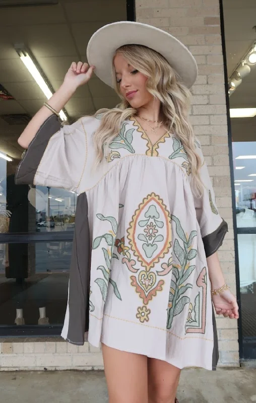 Massive Deals Long Sleeve V-Neck Embroidery Dress