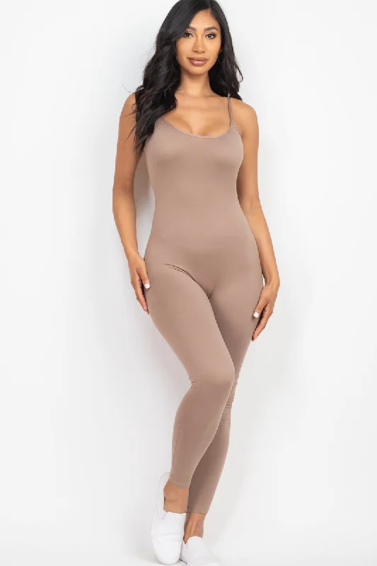 TAUPE GRAY