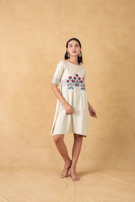 Big Discounts Off White Floral Embroidered Shift Dress