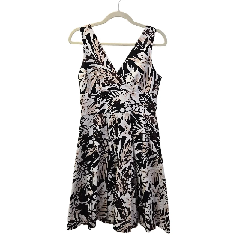 Limited Availability White House Black Market Double V-Neck Fit & Flare Dress Size 6